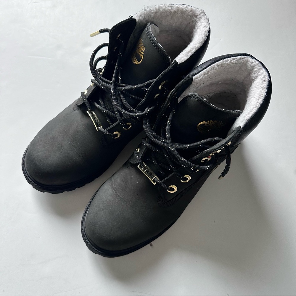 Timberland Shearling Waterproof Boots - Picture 3 of 12